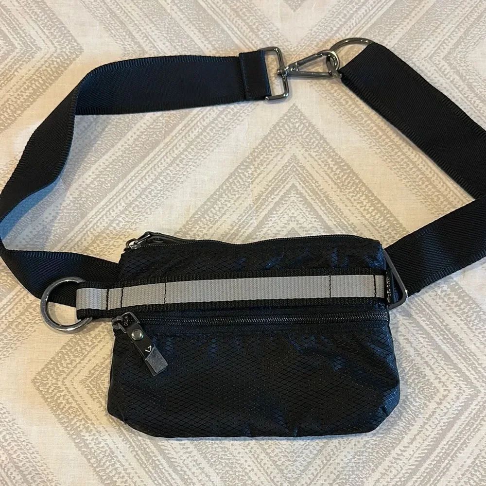 Andi Urban Clutch Diamond Reflective Convertible Belt Bag